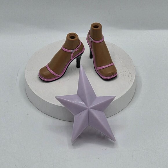 Bratz Doll Shoes Heels & Star Comb Set MGA Sasha Skintone Pink & Black - Picture 1 of 5